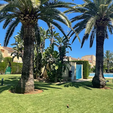 Cosy With Pool And Near